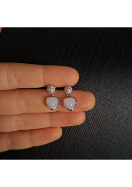 925 Ayar Gümüş Beyaz Mineli Kalp Model Genç/yetişkin Kadın Küpe -Şık Tasarım modelleri