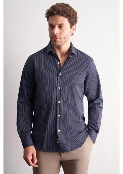 Lacivert - Beyaz Yarım Italyan Yaka Çizgili Desen Uzun Kol Slim Fit Pamuklu Gömlek 1004255179
