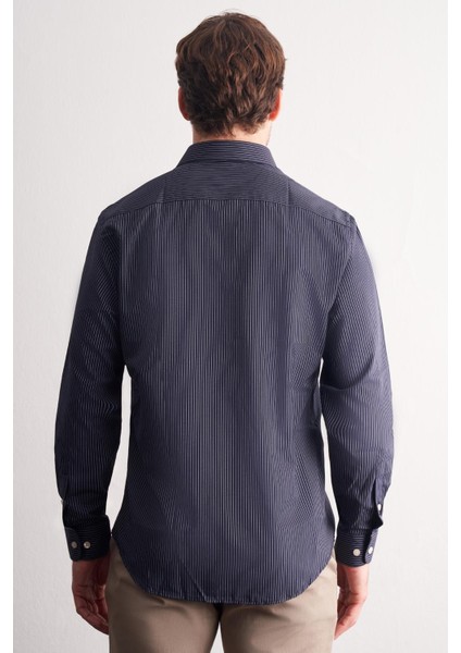 Lacivert - Beyaz Yarım Italyan Yaka Çizgili Desen Uzun Kol Slim Fit Pamuklu Gömlek 1004255179 indirimleri