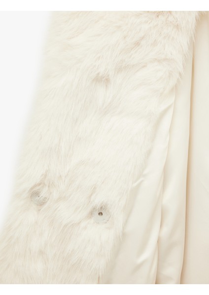 Kruvaze Yaka Uzun Kollu Kısa Suni Kürk Kaban