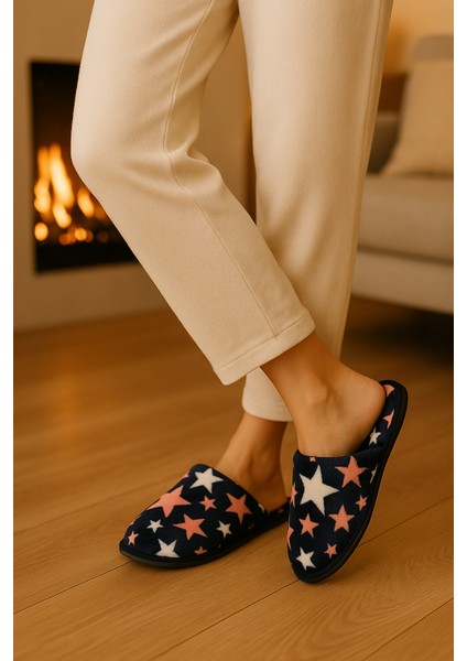 Sıcacık Peluş Kadın Ev Terliği | Kapalı Burun Karakterli fırsatları