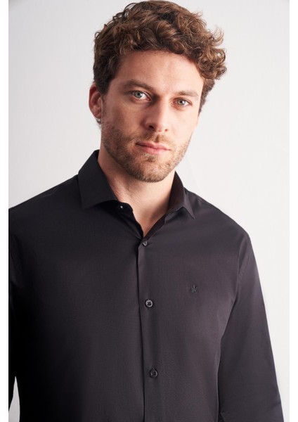 Siyah Yarım Italyan Yaka Uzun Kol Slim Fit Pamuklu Gömlek 1004255189 fırsatları