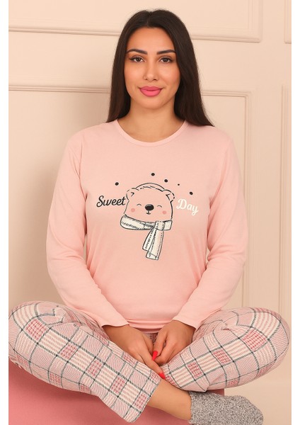 Kadın Ayıcık Desenli ve Sloganlı Bisiklet Yaka Uzun Kol Altı Uzun Penye Pijama Takımı