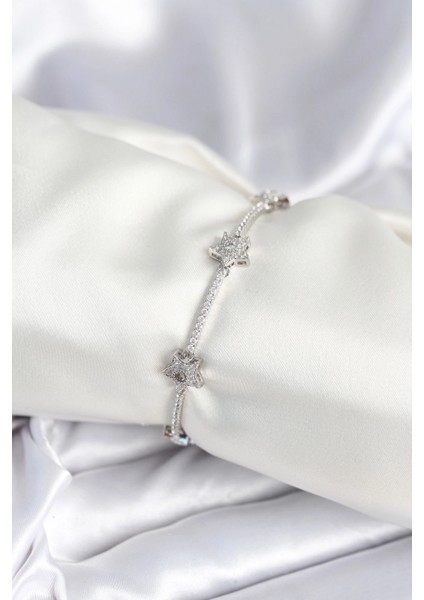 Pirinç Gümüş Renk Yıldız Model Kadın Bileklik - TJ-BB7985