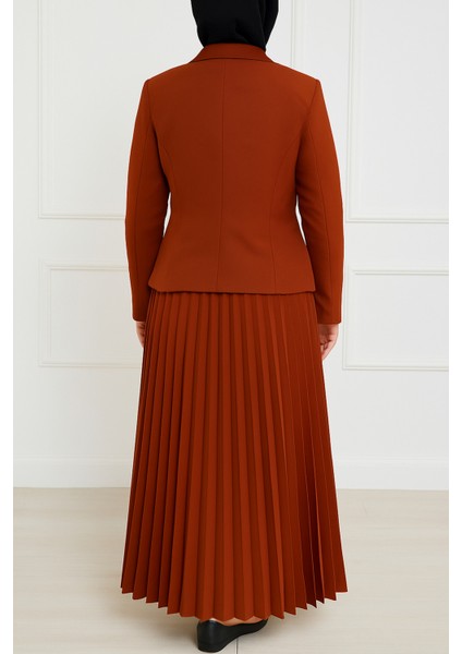 Iki Düğmeli Ceketli Piliseli Etekli Takım fiyatları