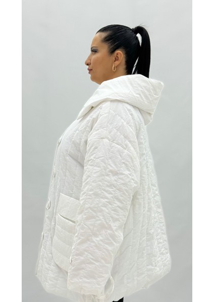 Büyük Beden Yakalı Düğmeli Cepli Kadın Şişme Mont modelleri