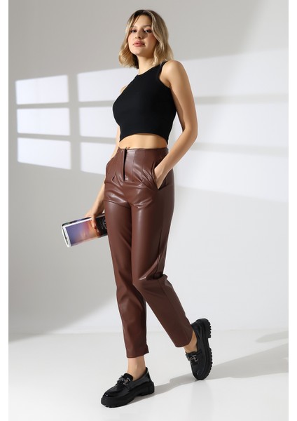 Deri Pantolon Paça Pens Detaylı