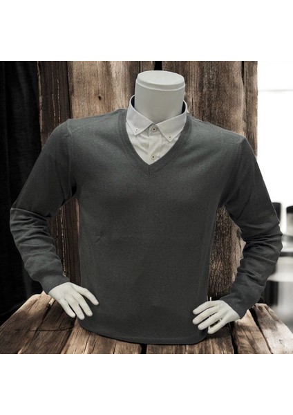 Erkek Regular Fit Düz V Yaka Yünlü Triko Kazak fiyatları