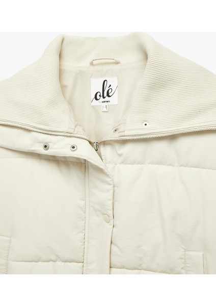 Fermuarlı Cep Detaylı Uzun Kollu Geniş Yaka Anorak Şişme Mont indirimleri