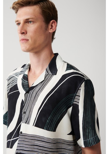 Erkek Bej Viskon Küba Yaka Soyut Desenli Kısa Kollu Gömlek A31Y2198