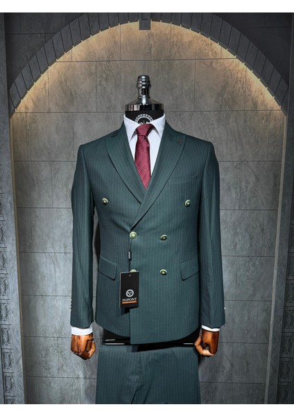 Slim Fit Çizgili Kruvaze Takım Elbise