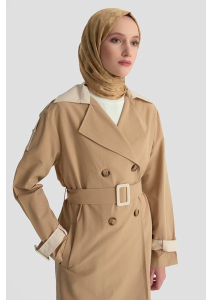 Kruvaze Kapamalı Düğmeli Kemerli Kısa Trençkot Bej 25YT705 fırsatları