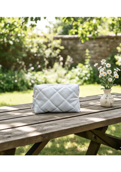 Elyaf Dolgulu, Şık Kareli Makyaj Çantası Büyük Boy 23X10