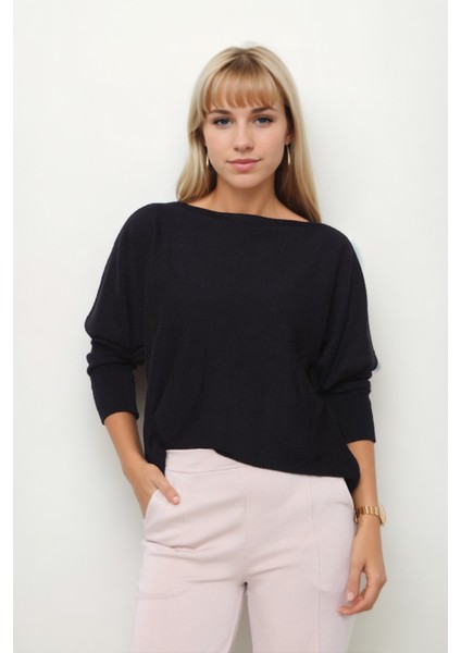 Geniş Yaka Yarasa Kol Oversize Triko Bluz