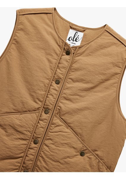 Yuvarlak Yaka Çıtçıt Düğmeli Kolsuz Yelek