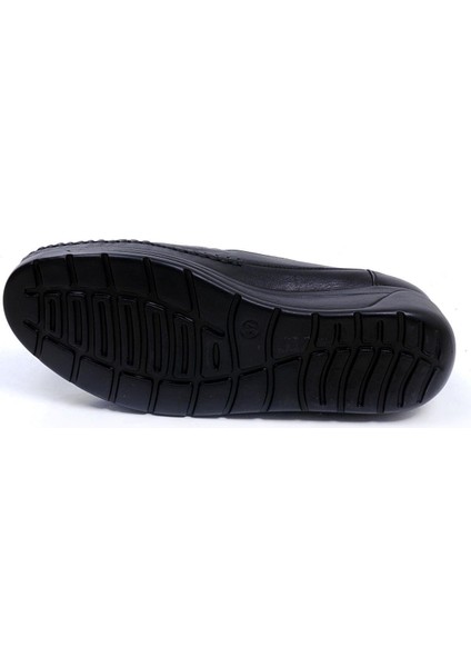 Siyah Kadın Hakiki Deri Ayakkabı 362.134-1
