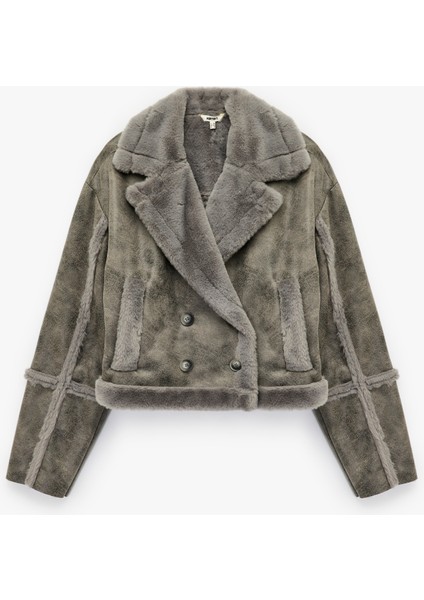 Uzun Kollu Cepli Içi Suni Kürklü Kruvaze Süet Görünümlü Ceket modelleri