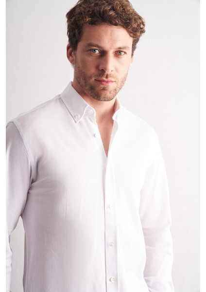 Beyaz Düğmeli Yaka Kendinden Desenli Örme Uzun Kol Performans Ürün Slim Fit %100 Pamuk Gömlek 1004255272 modelleri