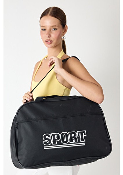 Kadın Siyah Büyük Boy Önü Fermuarlı Baskılı Spor ve Seyahat Omuz Çantası modelleri