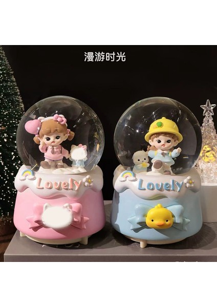 Lovely Kız Figürlü Temalı Işıklı Müzikli Püskürtmeli Büyük Boy Kar Küresi fiyatları
