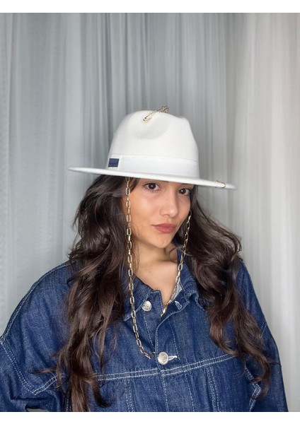 Tasarım Aksesuarlı Panama Fötr Şapka indirimleri