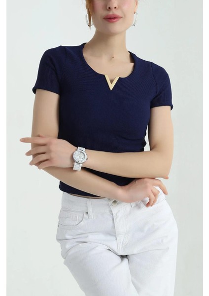 Kadın V Gold Tokalı Lacivert Kısa Kol T-Shırt fiyatları