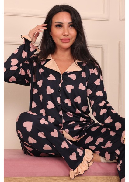 Kadın Kalp Desenli Kol ve Paçası Fırfır Detaylı Önü Düğmeli Uzun Kol Altı Uzun Milan Kumaş Pijama Takımı fırsatları