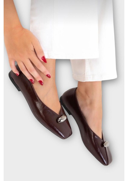 Kare Burun Toka Detaylı Kadın Babet Bordo fırsatları