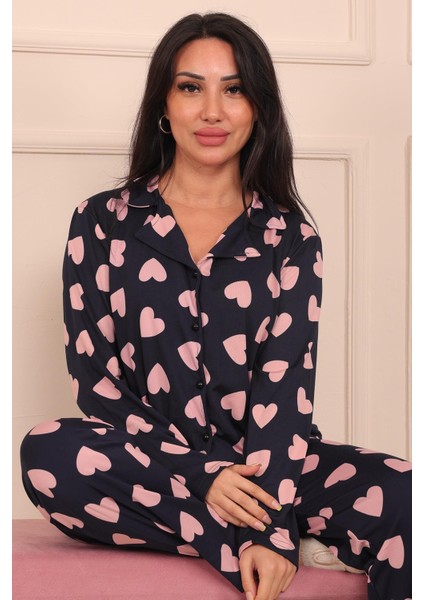 Kadın Kalp Desenli Önü Düğmeli Uzun Kol Altı Uzun Milan Kumaş Pijama Takımı