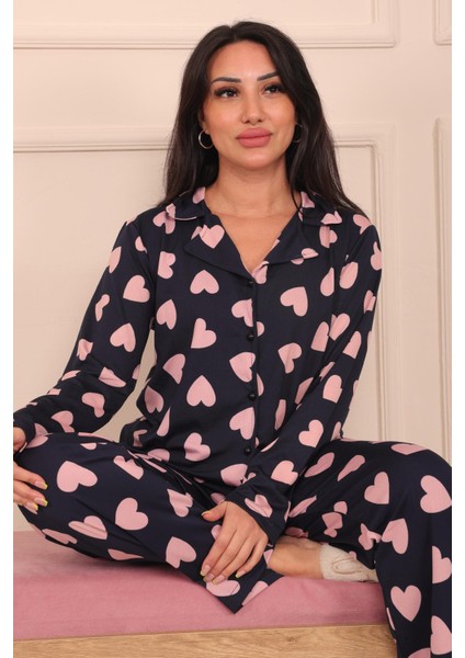 Kadın Kalp Desenli Önü Düğmeli Uzun Kol Altı Uzun Milan Kumaş Pijama Takımı modelleri