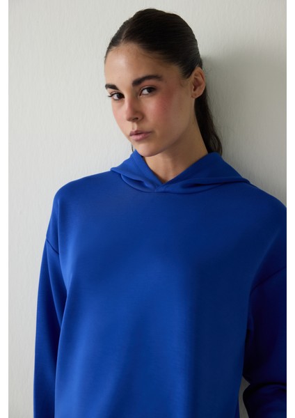 Saks Silky Feel Kapüşonlu Slogan Baskılı Sweatshirt