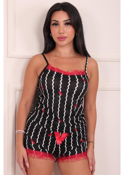 Kadın Dikey Çizgi ve Kiraz Desenli Şortlu Pegasus Pijama Takım Siyah