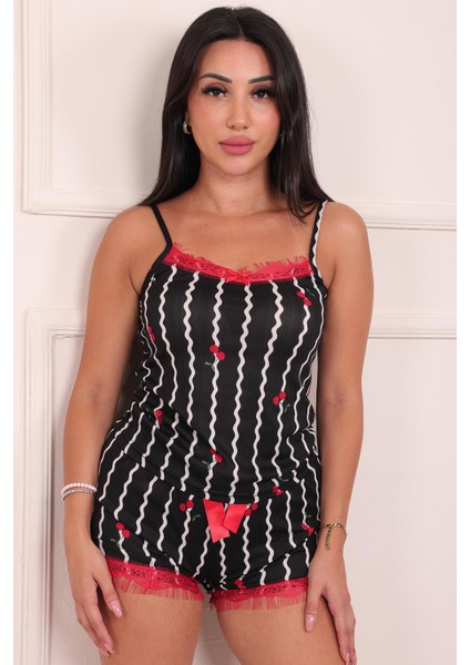 Kadın Dikey Çizgi ve Kiraz Desenli Şortlu Pegasus Pijama Takım Siyah fırsatları