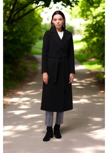 Düğme Detaylı Kadın Kaşe Kaban