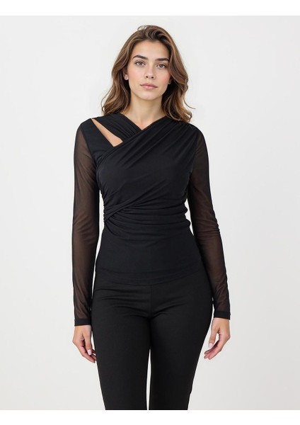 Siyah Dar Kesim Asimetrik Yaka Mesh Örme Bluz