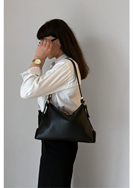 Deri Tek Askılı Klasik Günlük Baget Çanta fiyatları