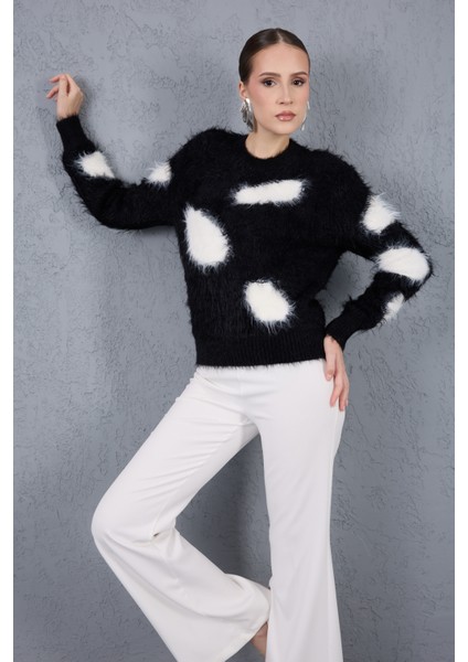 Siyah-Beyaz Sakal Iplik Desenli Bisiklet Yaka Triko Kazak fırsatları