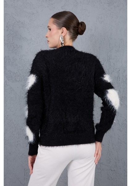 Siyah-Beyaz Sakal Iplik Desenli Bisiklet Yaka Triko Kazak