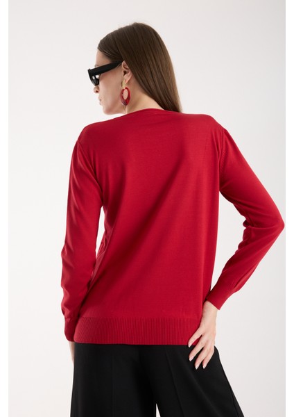 Kadın Kırmızı Elit Viskon Kumaş Taş ve Inci Detaylı Yuvalak Yaka Triko Bluz indirimleri