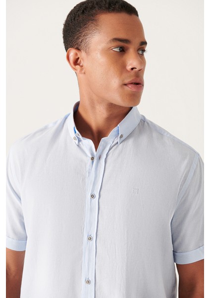 Erkek Mavi Düğmeli Yaka Pamuk İnce Kısa Kol Regular Fit Gömlek E002210