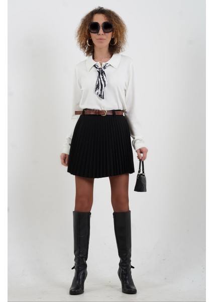 Siyah Kemerli Içi Şort Astarlı Piliseli Mini Etek