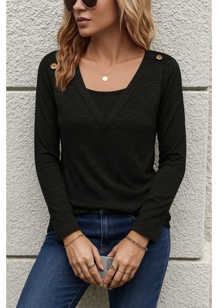 Kadın Uzun Kollu V Yaka Düğme Detaylı Yumoş Bluz