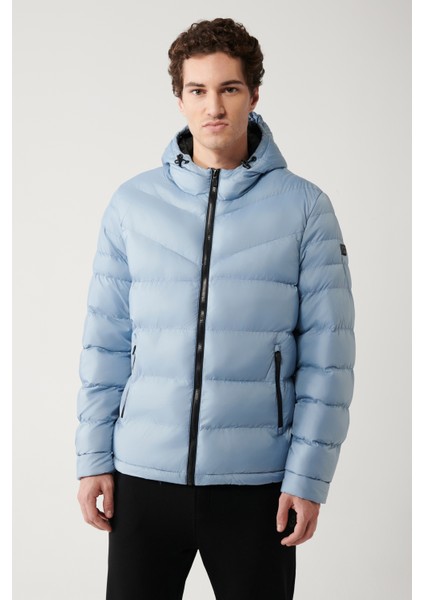 Erkek Açık Mavi Kapüşonlu Su İtici Kumaşlı Şişme Mont E006011
