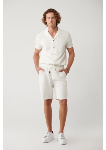Erkek Beyaz Yandan Cepli Baklava Motifli Jakarlı Regular Fit Şort A41Y3640