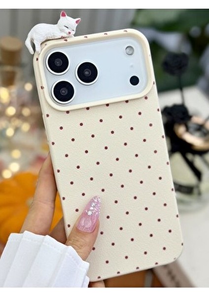 Iphone 17 Promax Uyumlu Puantiye Kedi Oyuncak Tasarımlı Silikon Kılıf