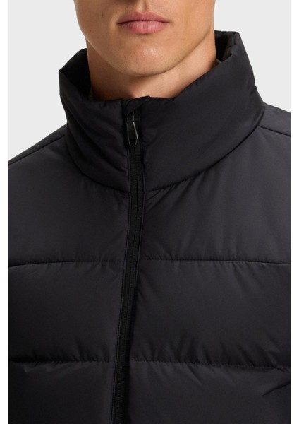 Kapitoneli Regular Fit Dik Yaka Su Itici Şişme Mont Erkek Mont 50544322 402 fırsatları