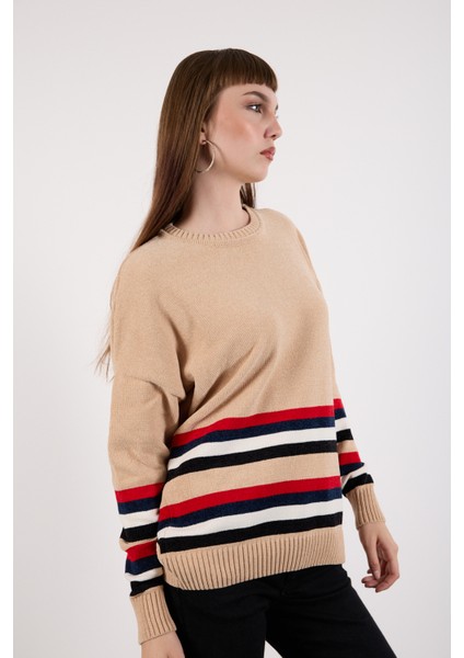 Kadın Açık Bej Çizgili Bisiklet Yaka Şönil Kadife Triko Kazak modelleri