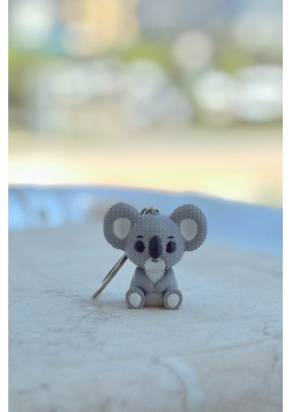 Örgü Desenli Koala Anahtarlık – Sert Plastik, Çanta Süsü & Charm, Hayvan Figürlü Aksesuar