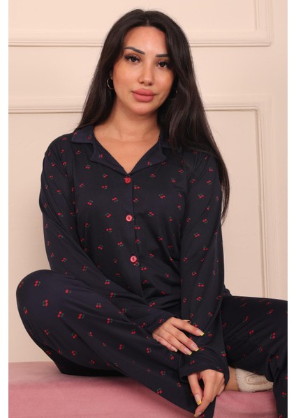 Kadın Vişne Desenli Desenli Önü Düğmeli Milan Kumaş Pijama Takımı