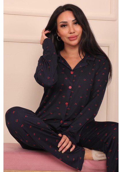 Kadın Vişne Desenli Desenli Önü Düğmeli Milan Kumaş Pijama Takımı modelleri
